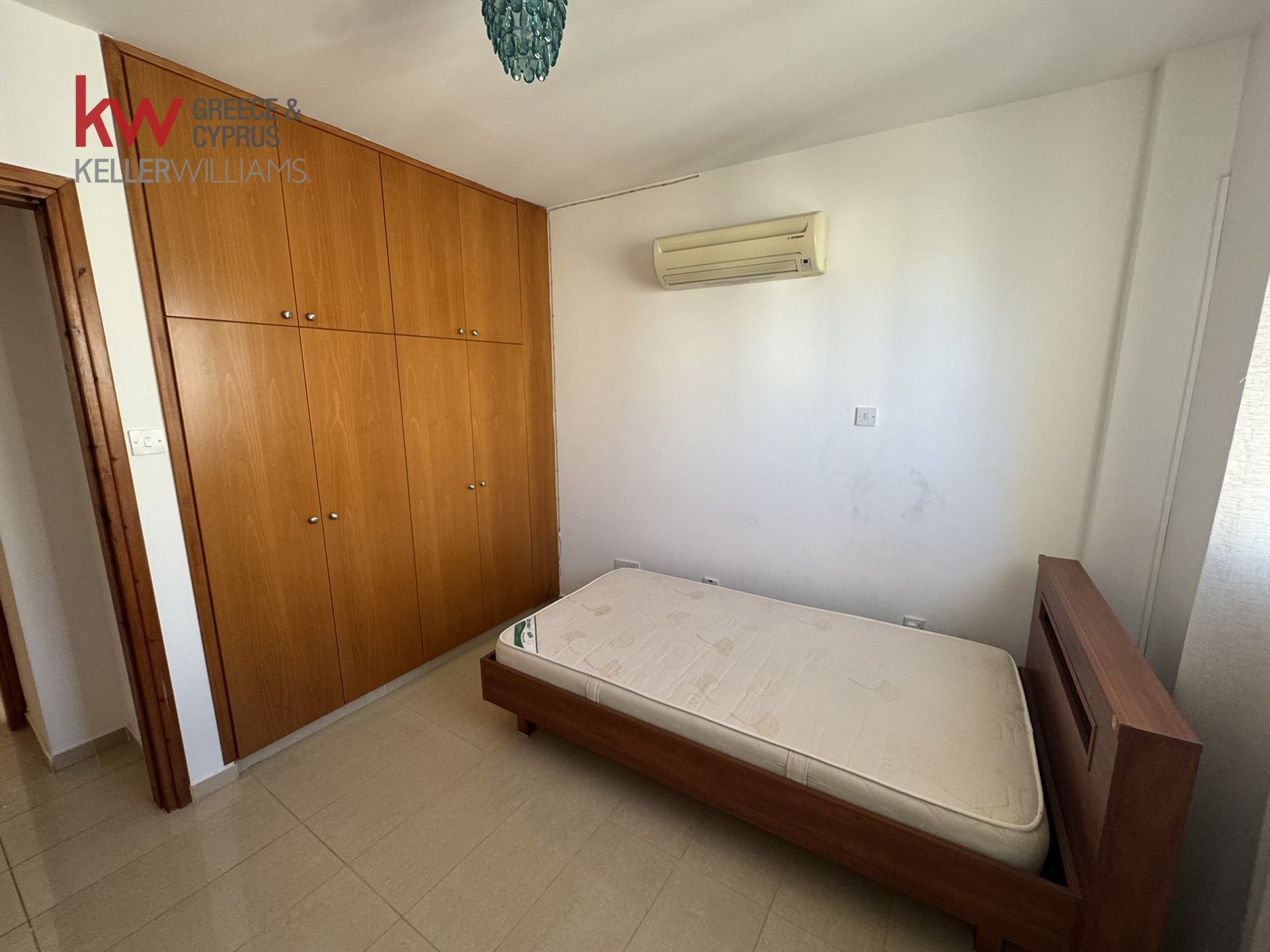 3 bedrooms Apartment in Larnaca, Larnaka, Cyprus No. 39964