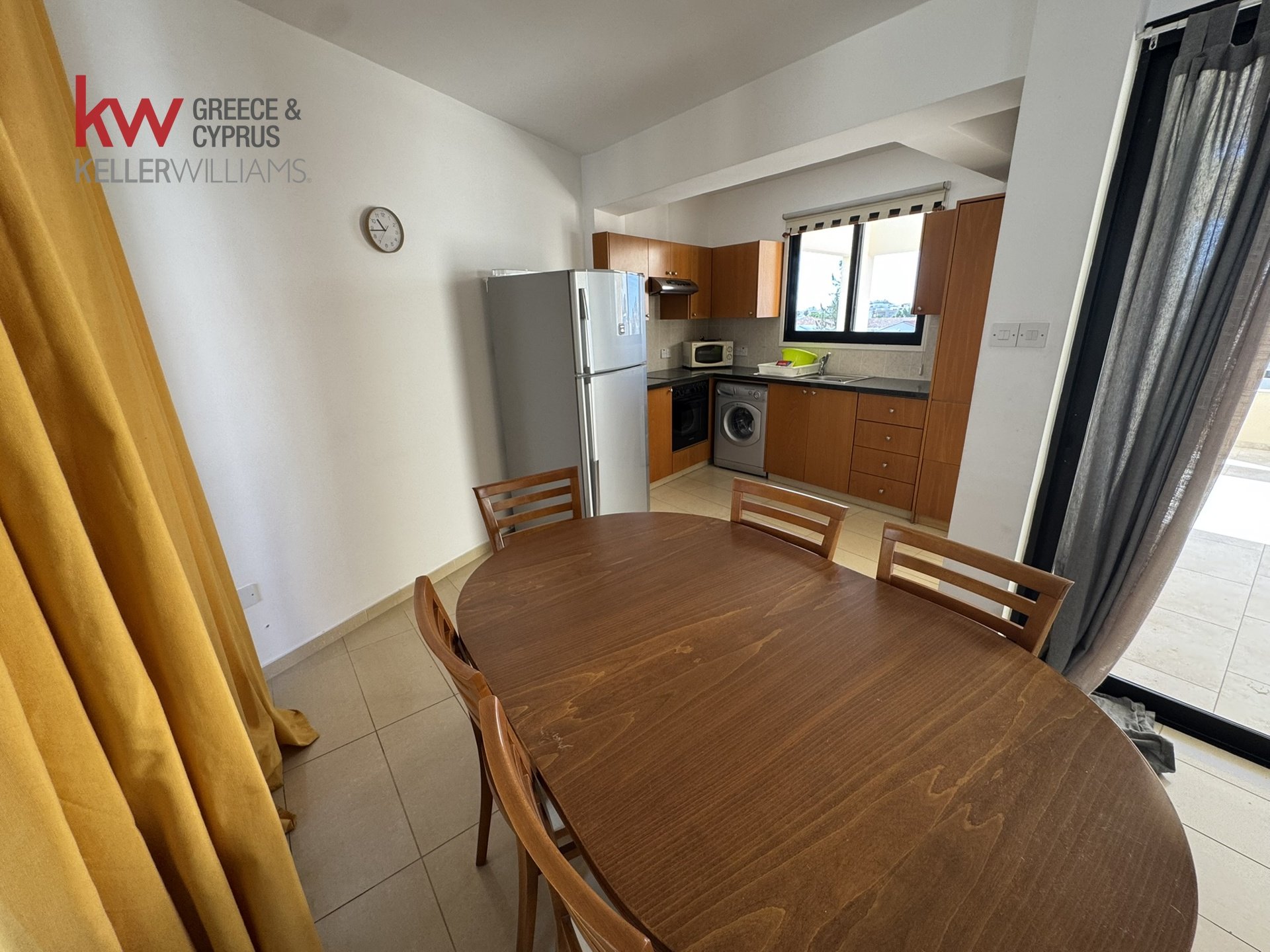 3 bedrooms Apartment in Larnaca, Larnaka, Cyprus No. 39964