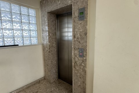 3 bedrooms Apartment in Larnaca, Larnaka,  No. 39964 27