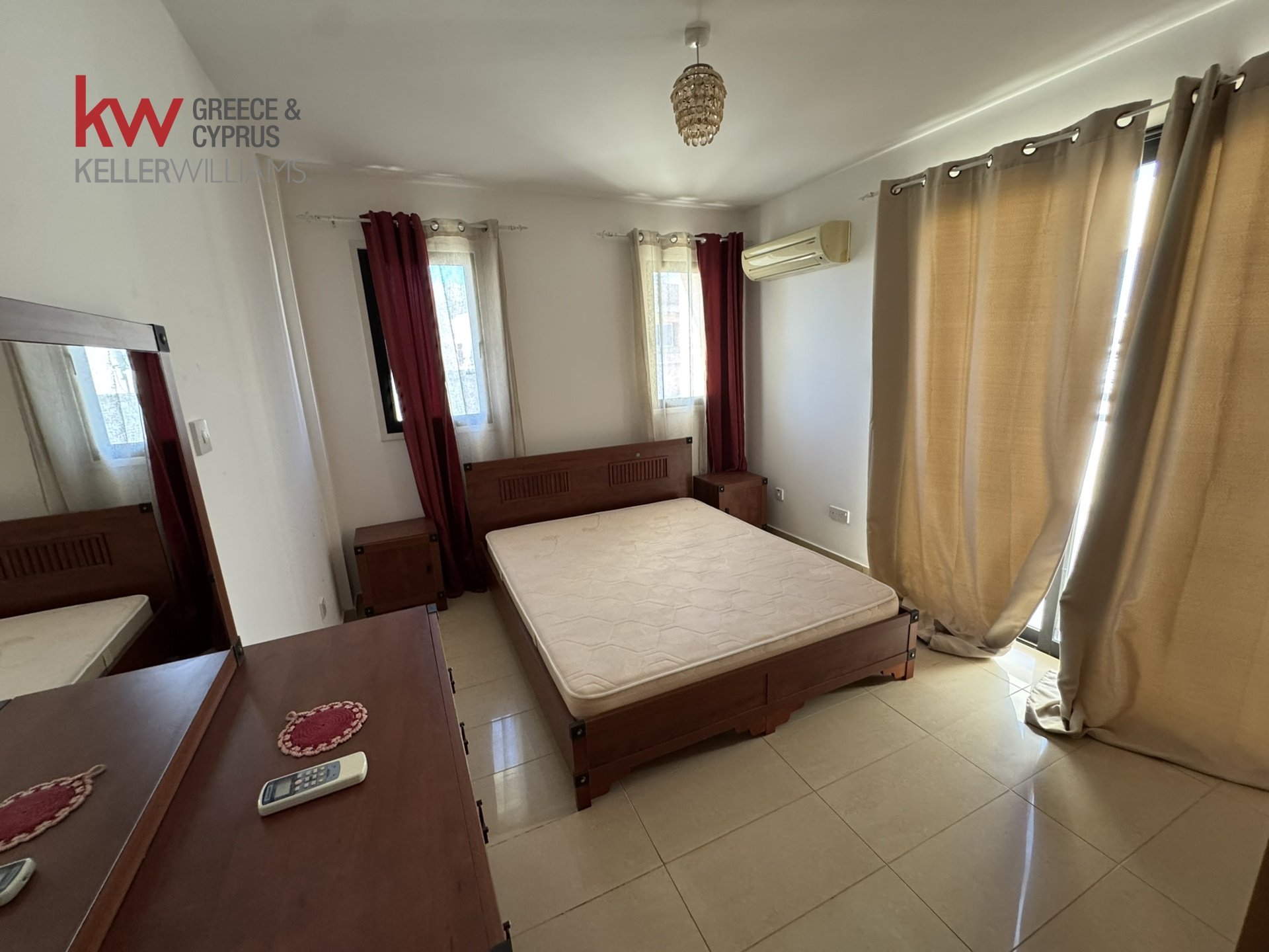 3 bedrooms Apartment in Larnaca, Larnaka, Cyprus No. 39964