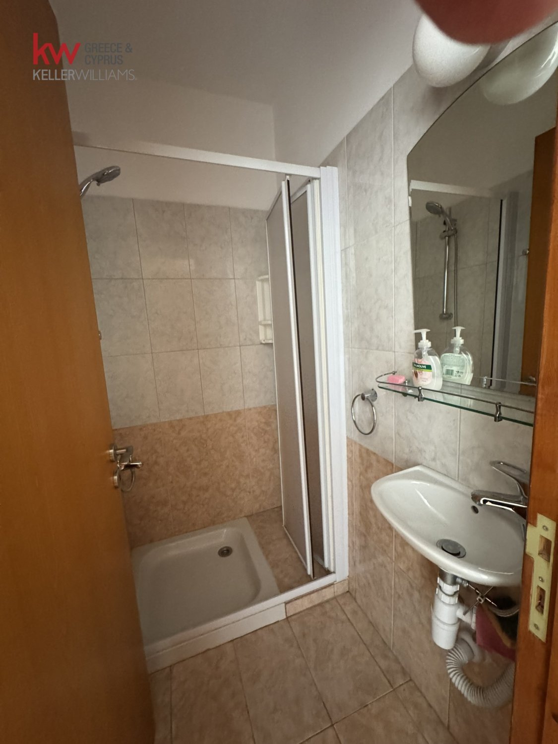 3 bedrooms Apartment in Larnaca, Larnaka, Cyprus No. 39964