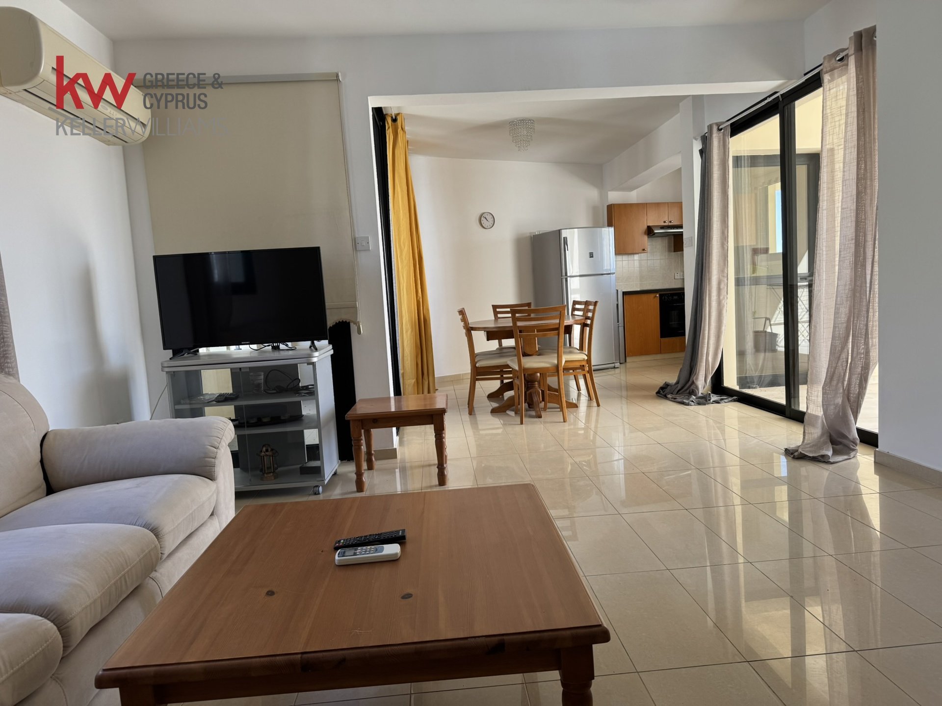 3 bedrooms Apartment in Larnaca, Larnaka, Cyprus No. 39964