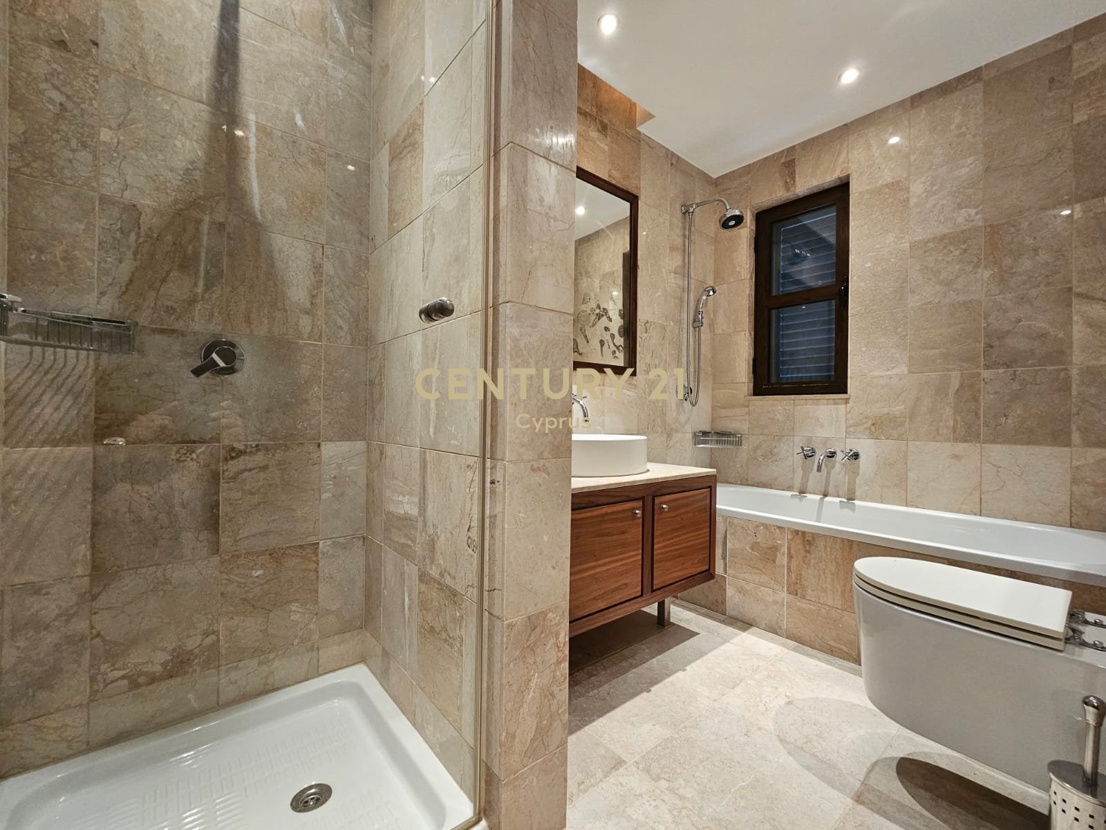 5 chambres Villa à Pyrgos, Limassol, Chypre No. 6025