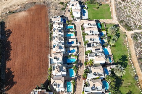 3 bedrooms Villa in Ayia Napa, Ammochostos,  No. 7396 9