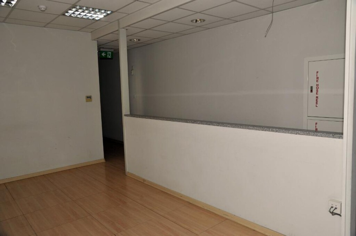 224m2 Local comercial en Nicosia, Chipre No. 37975