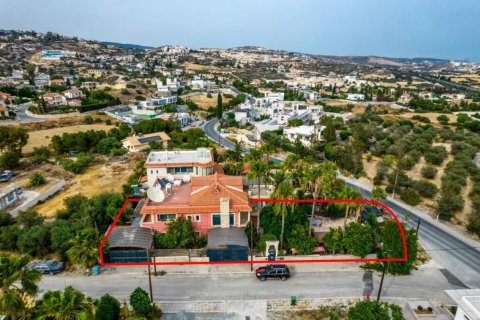 Studio Villa in Limassol,  No. 37978