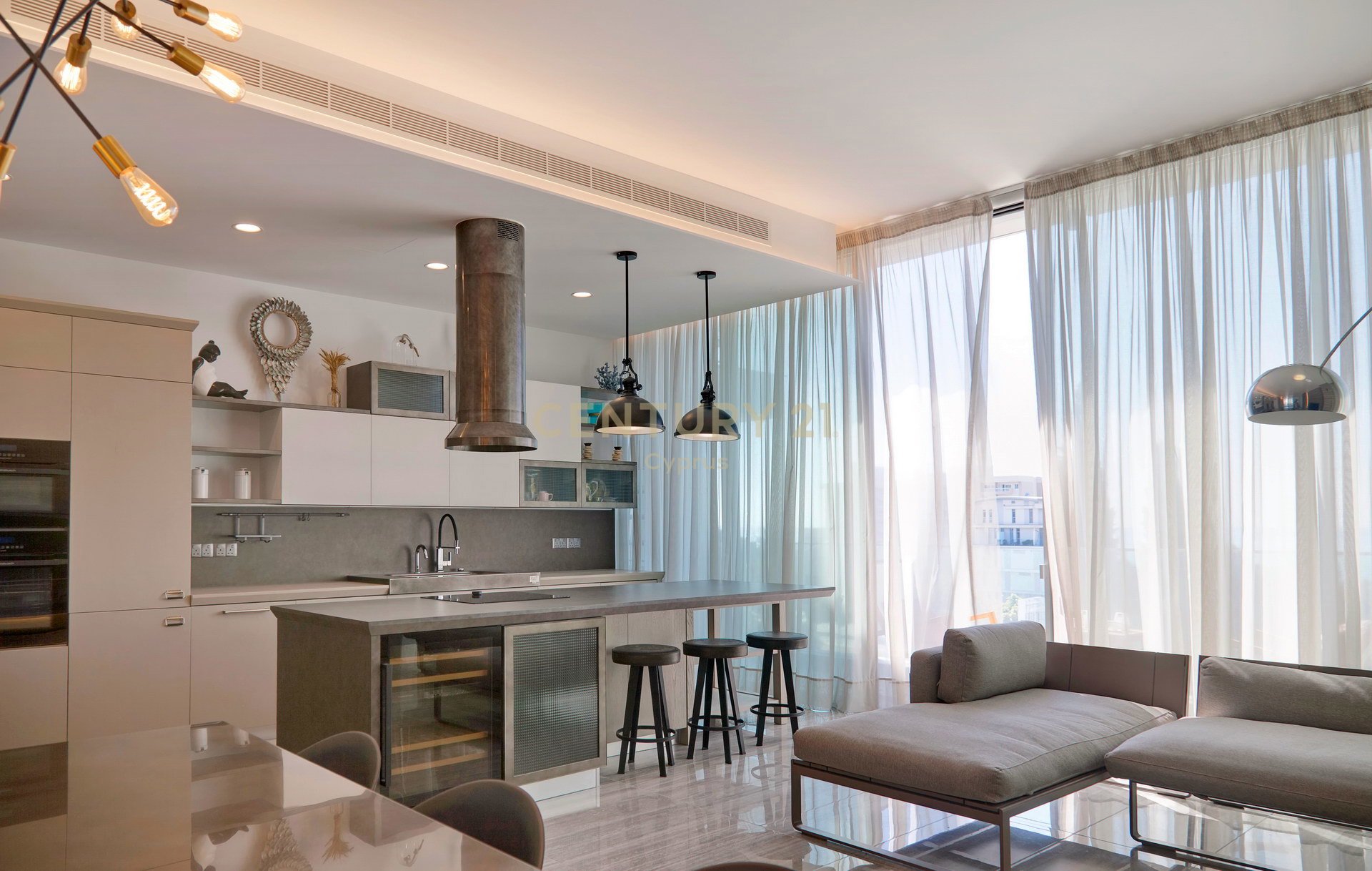 3 bedrooms Apartment in Agios Tychonas, Limassol, Cyprus No. 56162