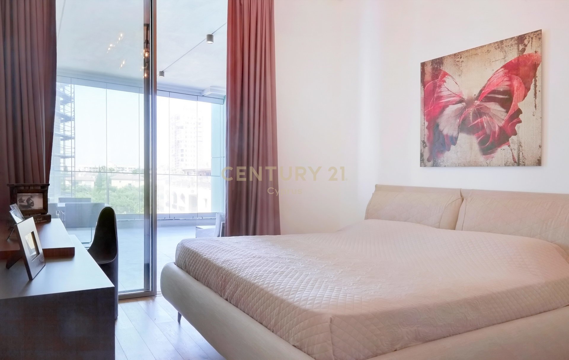 3 bedrooms Apartment in Agios Tychonas, Limassol, Cyprus No. 56162
