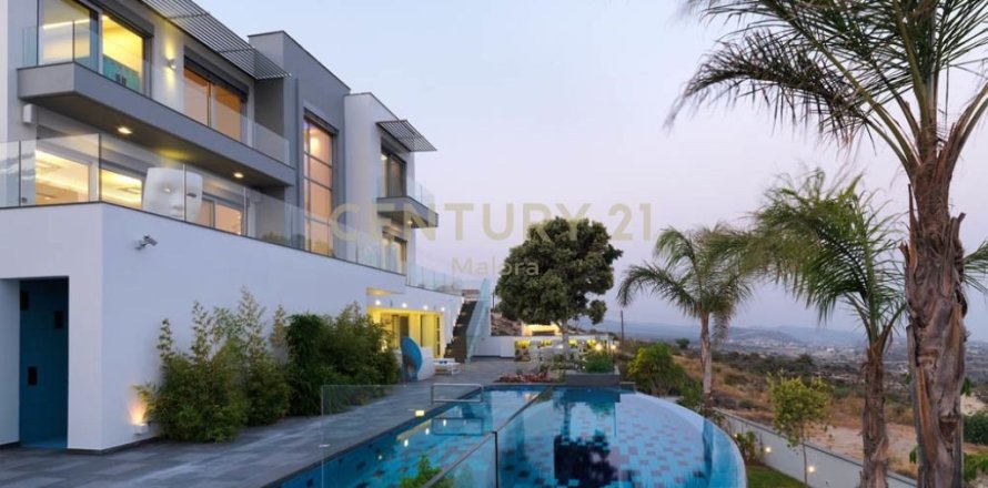3 dormitorios Villa en Mesa Geitonia, Limassol,  No. 56160