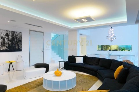 3 dormitorios Villa en Mesa Geitonia, Limassol,  No. 56160 2
