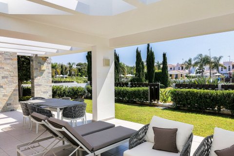 3 dormitorios Villa en Agios Theodoros, Limassol,  No. 56158 14