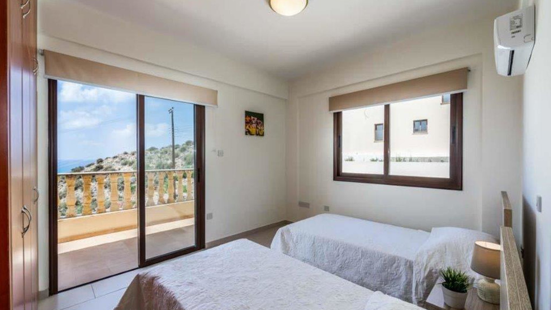 3 bedrooms Villa in Kissonerga, Paphos, Cyprus No. 28403