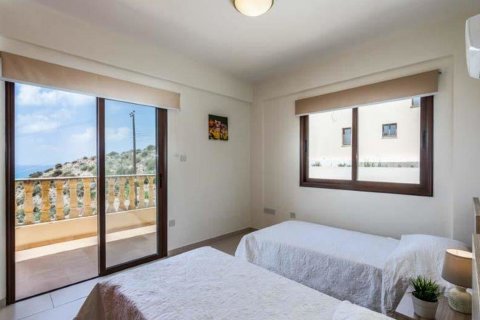 3 bedrooms Villa in Kissonerga, Paphos, Cyprus No. 28403