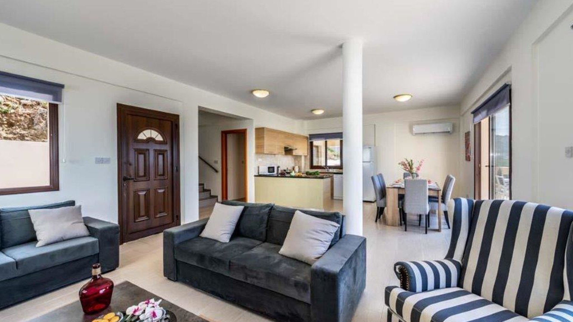 3 bedrooms Villa in Kissonerga, Paphos, Cyprus No. 28403