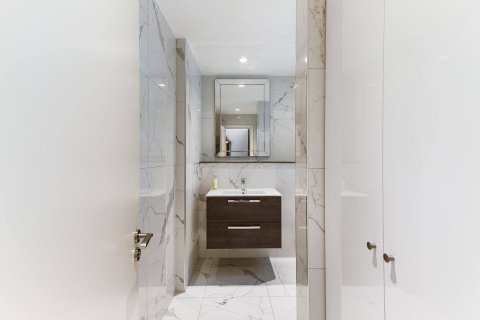 4 bedrooms Villa in Limassol, No. 47577 7