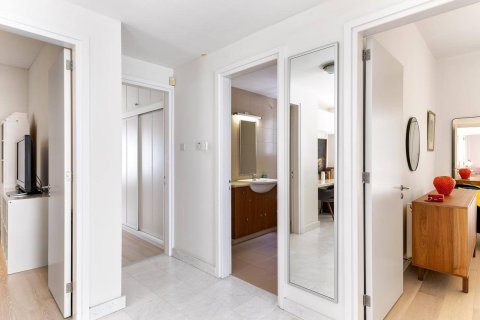 4 bedrooms Villa in Limassol, No. 47577 11