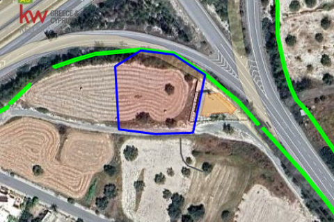 2659m2 Land in Anglisides, Larnaka, No. 40570