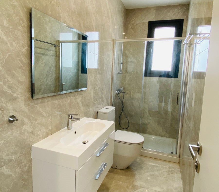 3 dormitorios Apartamento en Mouttagiaka, Limassol, Chipre No. 33883