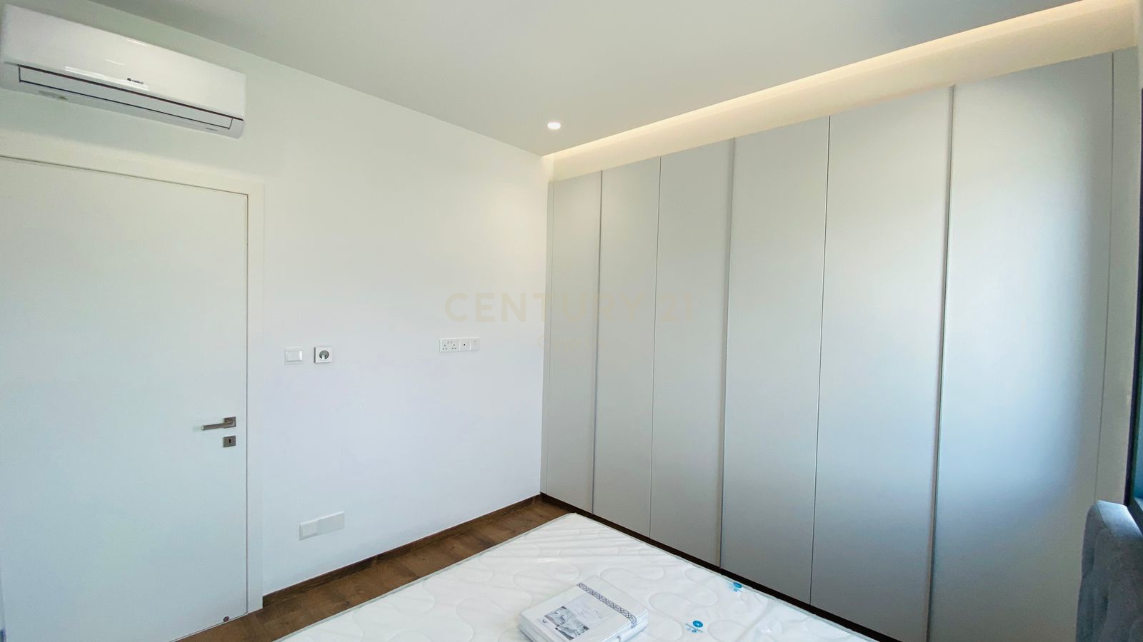 3 dormitorios Apartamento en Mouttagiaka, Limassol, Chipre No. 33883