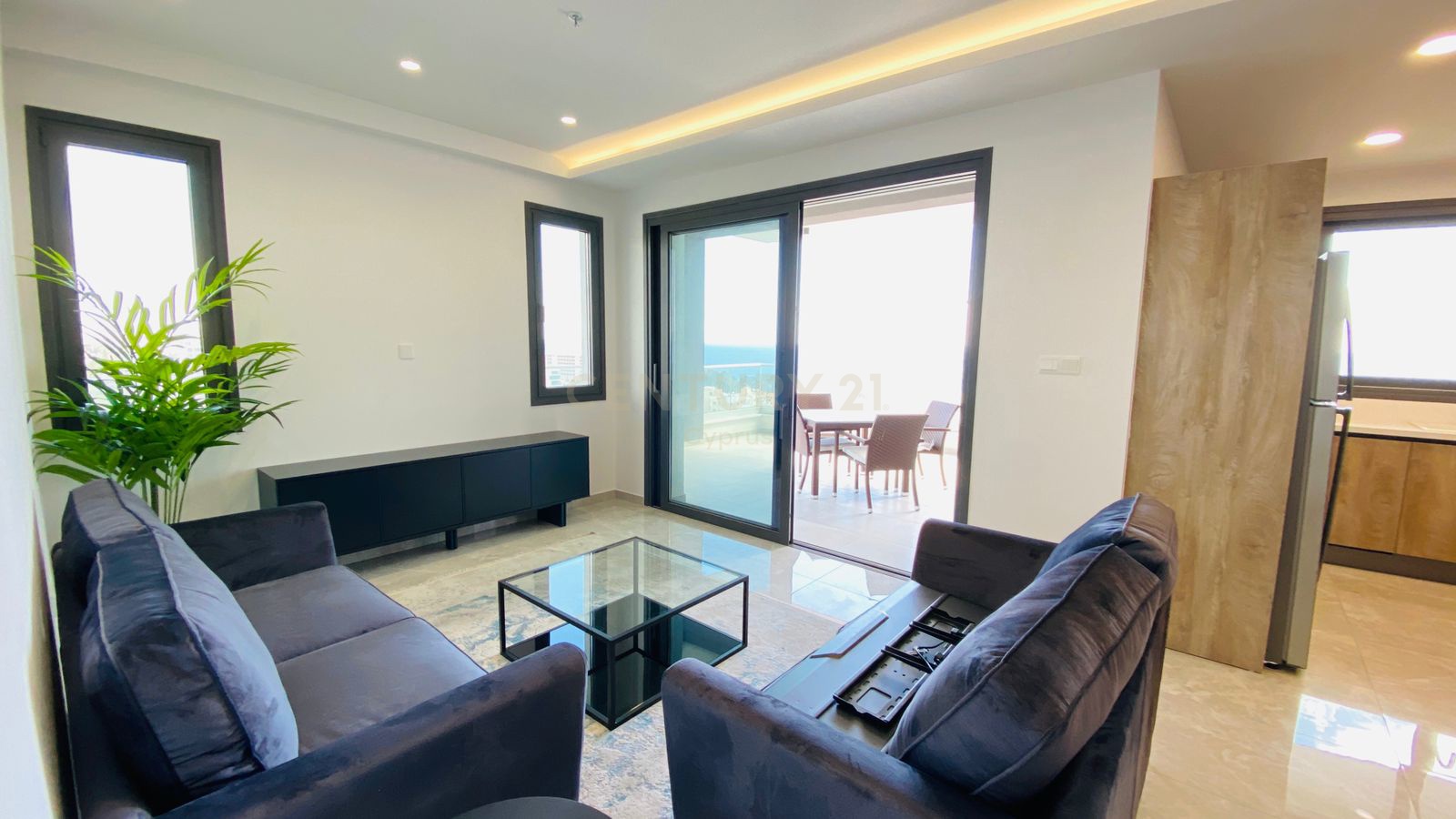 3 dormitorios Apartamento en Mouttagiaka, Limassol, Chipre No. 33883