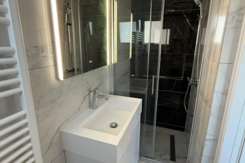 3 bedrooms Apartment in Nicosia,  No. 39615 15