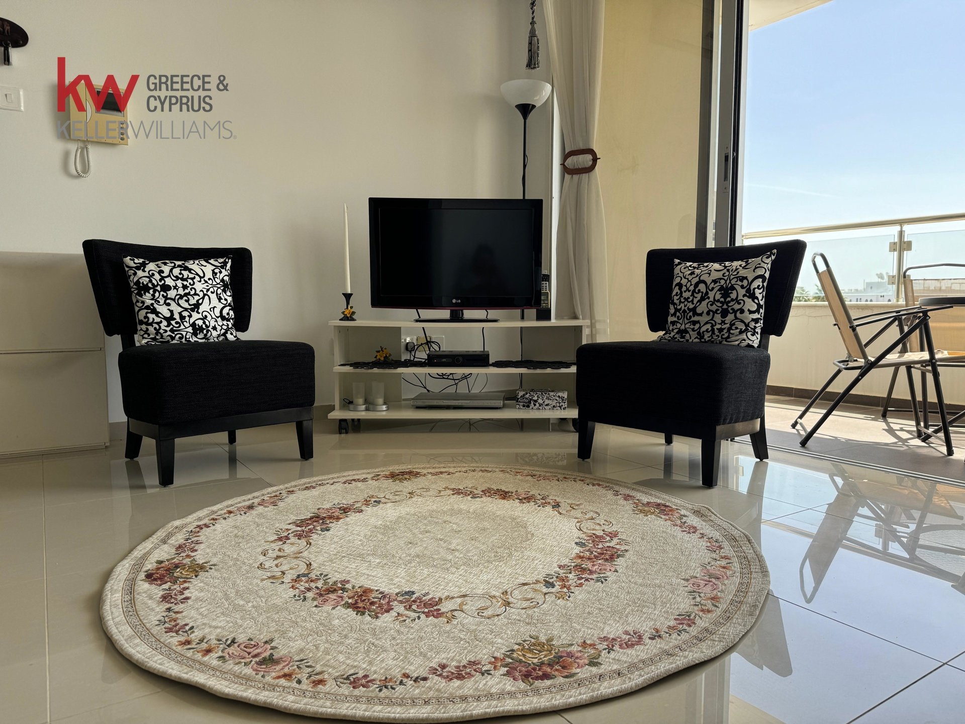2 bedrooms Apartment in Larnaca, Larnaka, Cyprus No. 39611