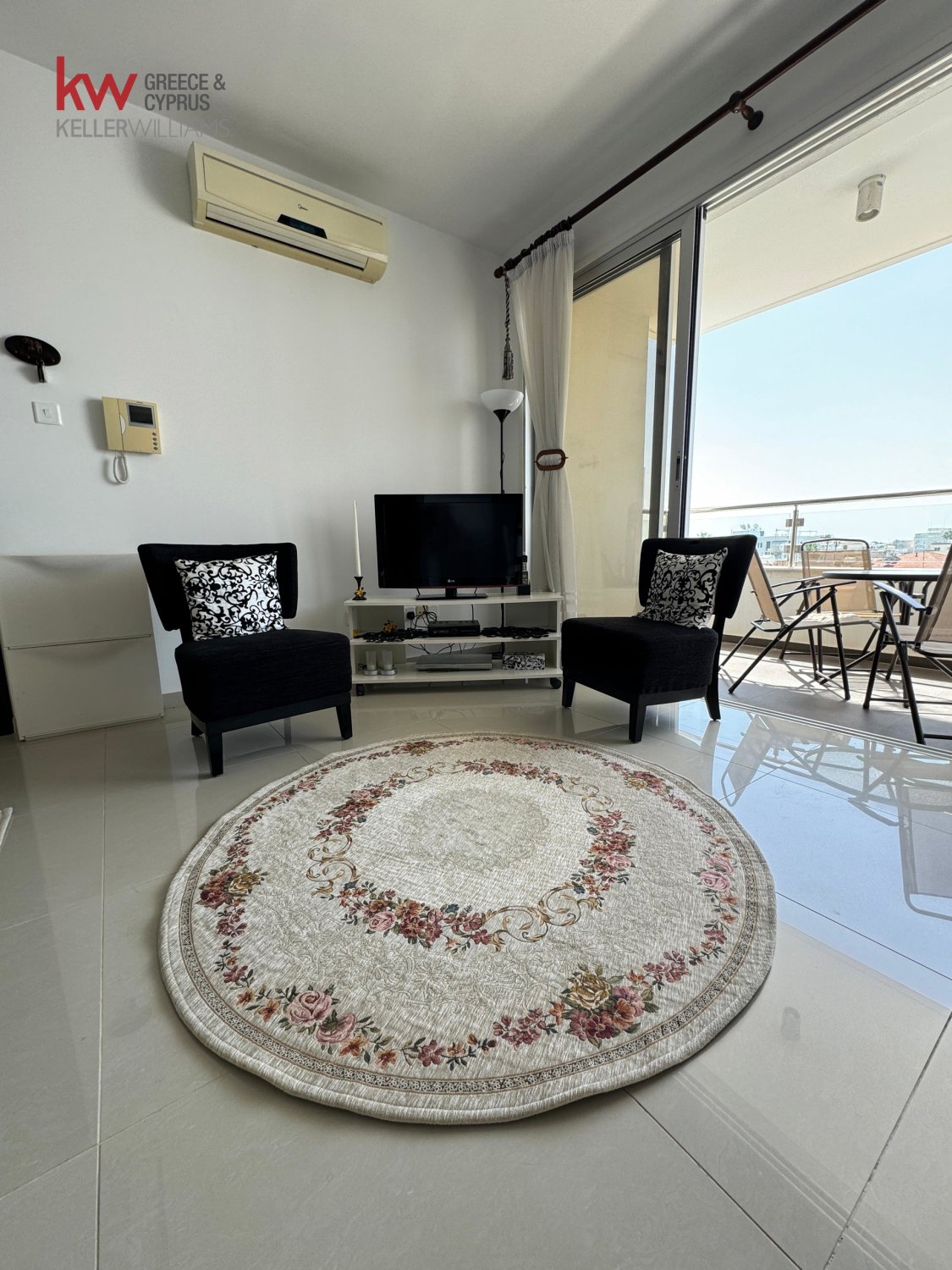 2 bedrooms Apartment in Larnaca, Larnaka, Cyprus No. 39611