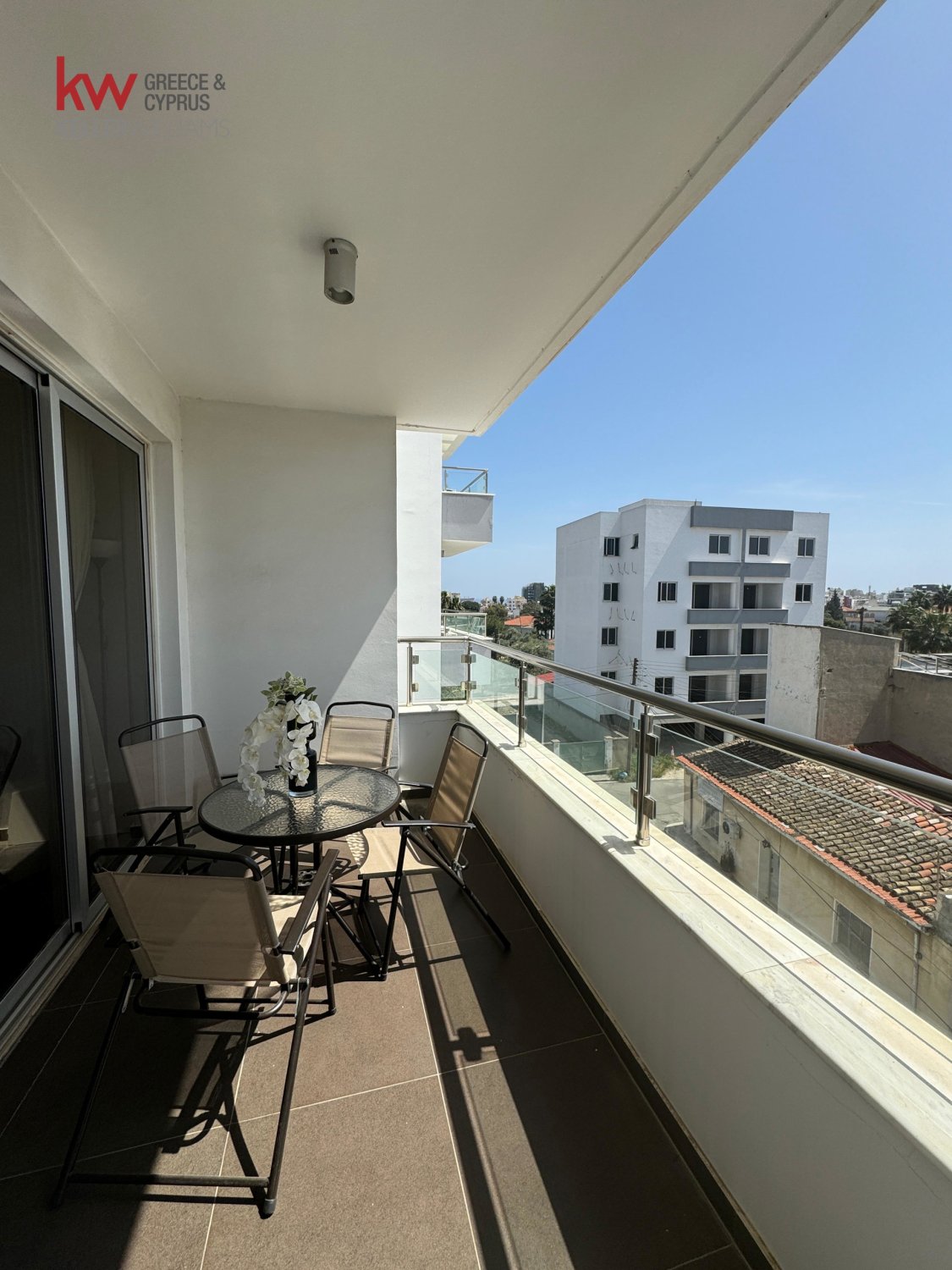 2 bedrooms Apartment in Larnaca, Larnaka, Cyprus No. 39611