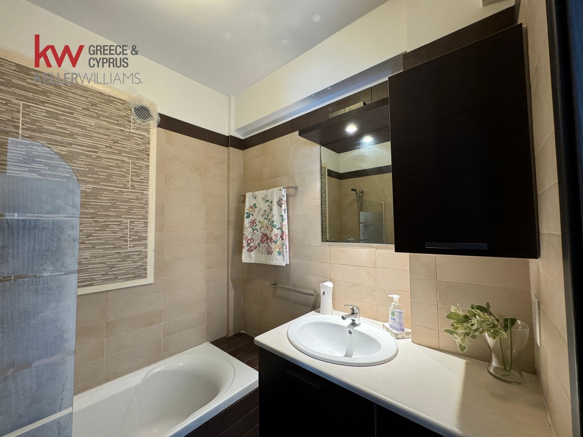 2 bedrooms Apartment in Larnaca, Larnaka, Cyprus No. 39611