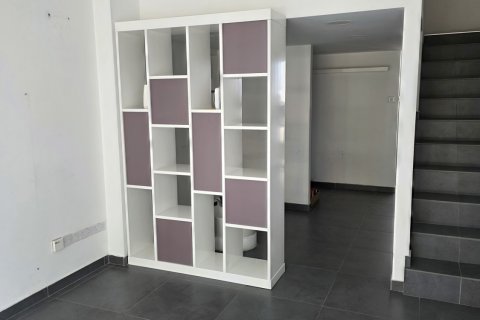 2 rooms Shop in Nicosia,  No. 39616 9