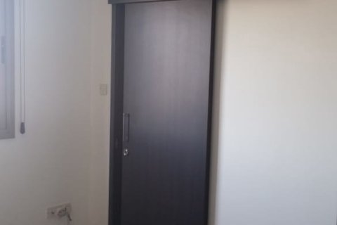 2 bedrooms Apartment in Larnaca, Larnaka,  No. 39613 5