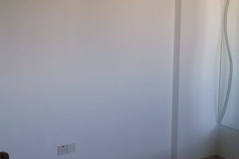 2 bedrooms Apartment in Larnaca, Larnaka,  No. 39613 4