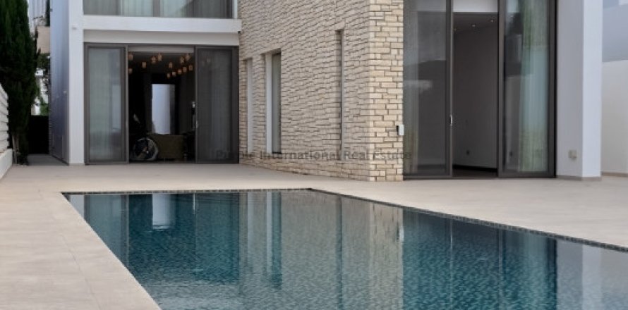 5 bedrooms Villa in Sea Caves, Pegeia, Paphos,  No. 39441