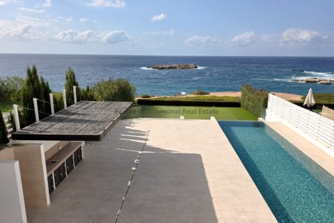 5 bedrooms Villa in Sea Caves, Pegeia, Paphos,  No. 39441