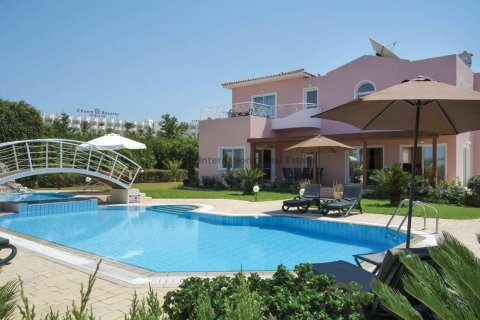 4 bedrooms Villa in Coral Bay, Pegeia, Paphos,  No. 39447