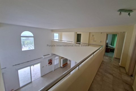 4 bedrooms Villa in Coral Bay, Pegeia, Paphos,  No. 39447 7