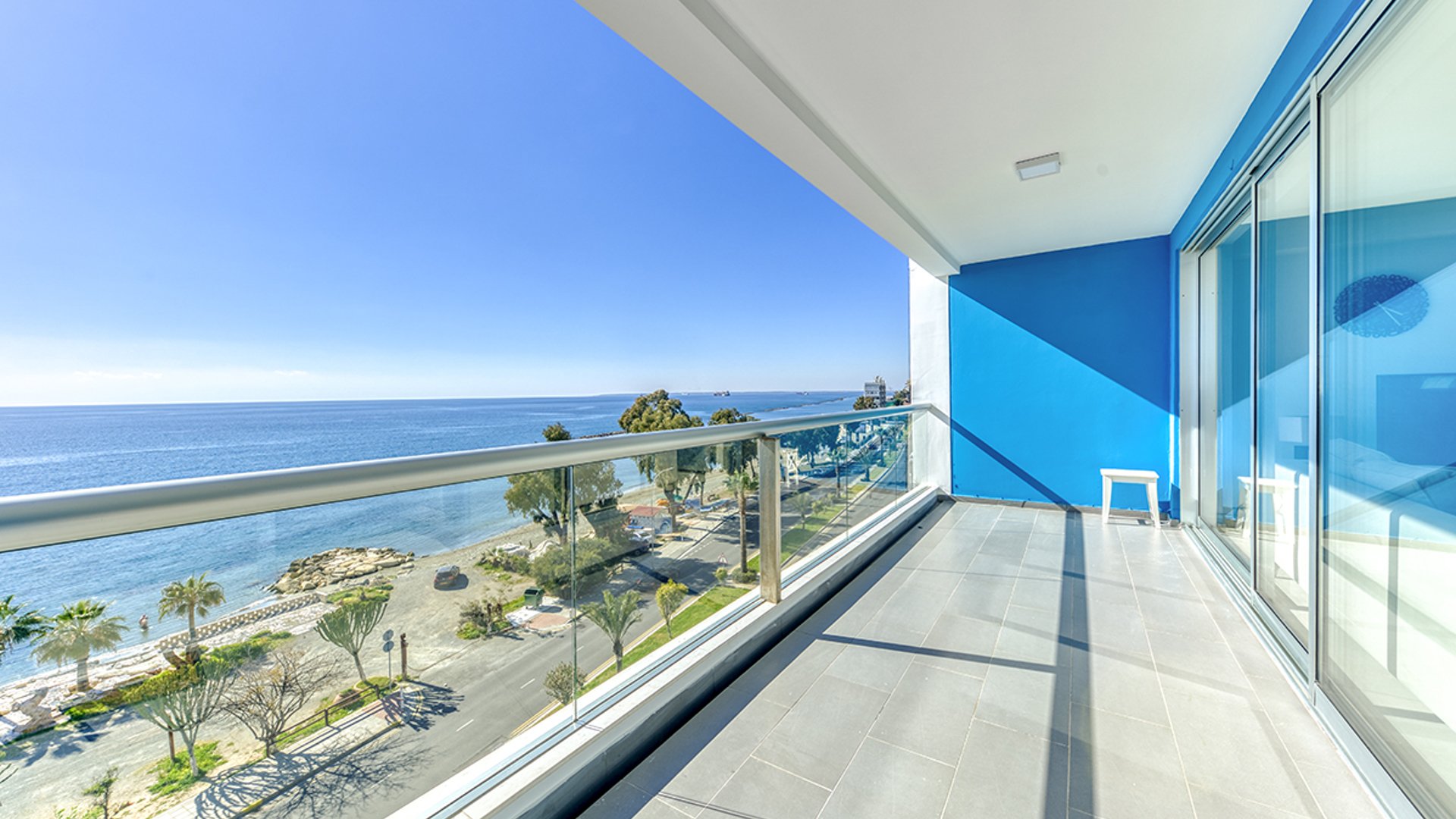 3 bedrooms Apartment in Limassol, Cyprus No. 28125