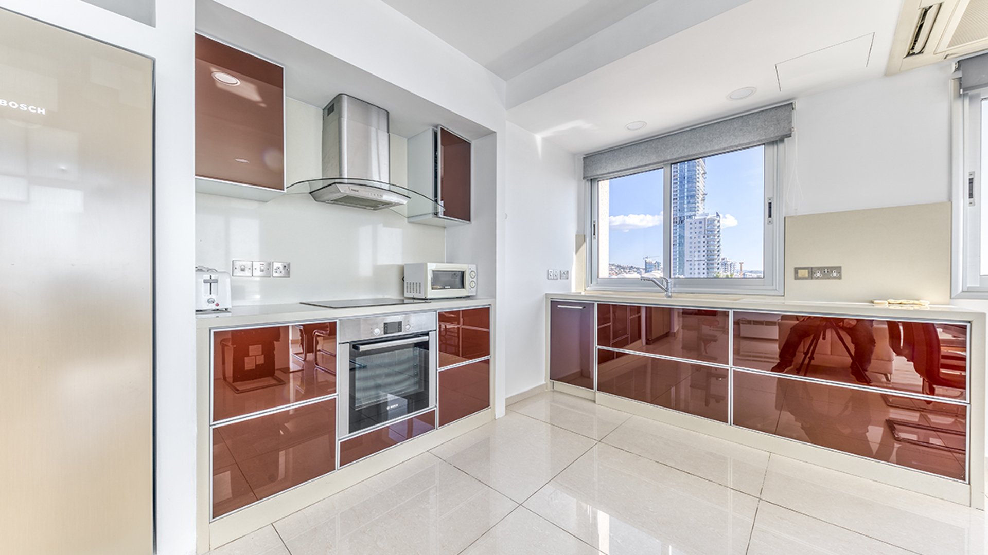 3 bedrooms Apartment in Limassol, Cyprus No. 28125