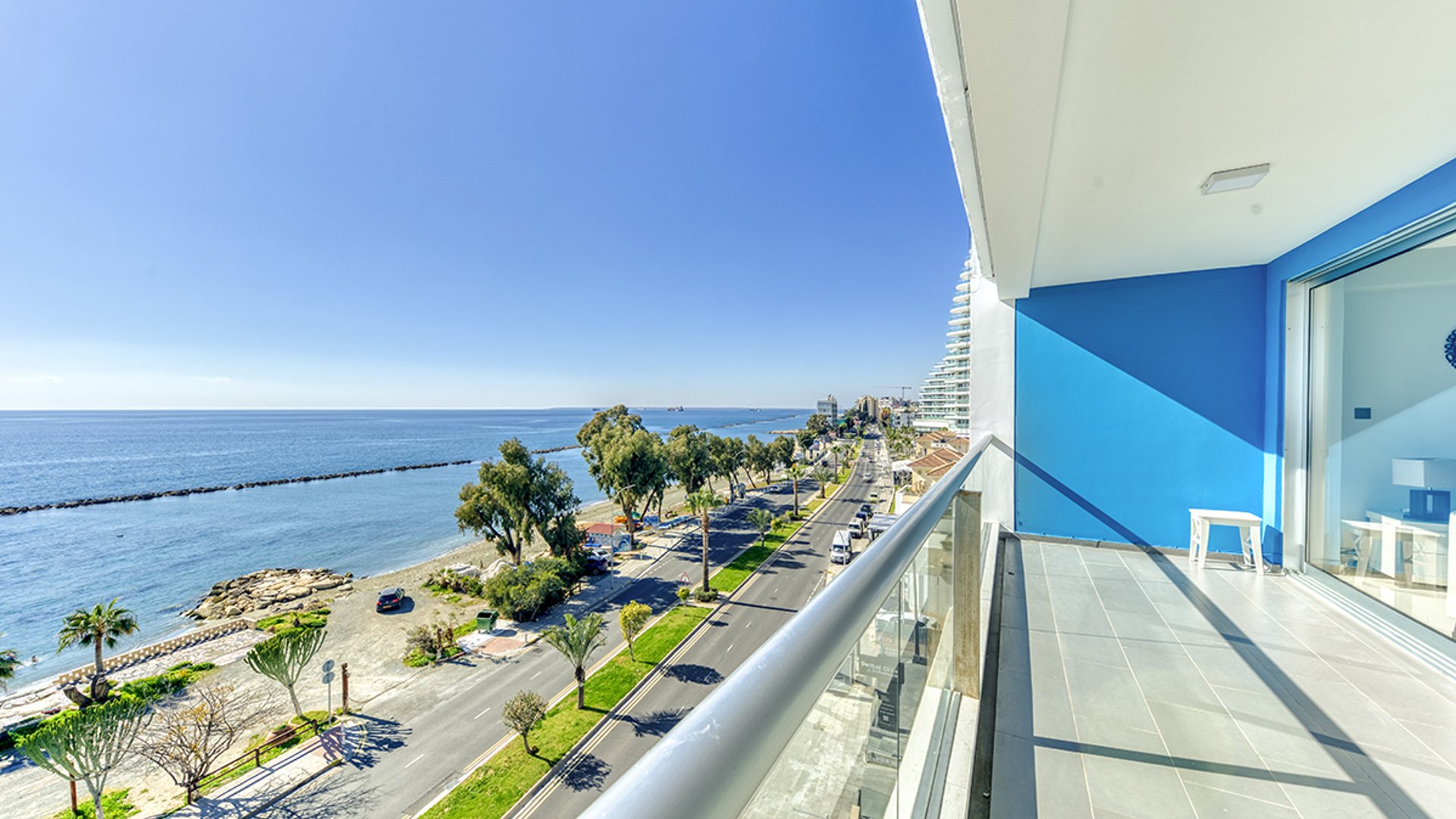 3 bedrooms Apartment in Limassol, Cyprus No. 28125