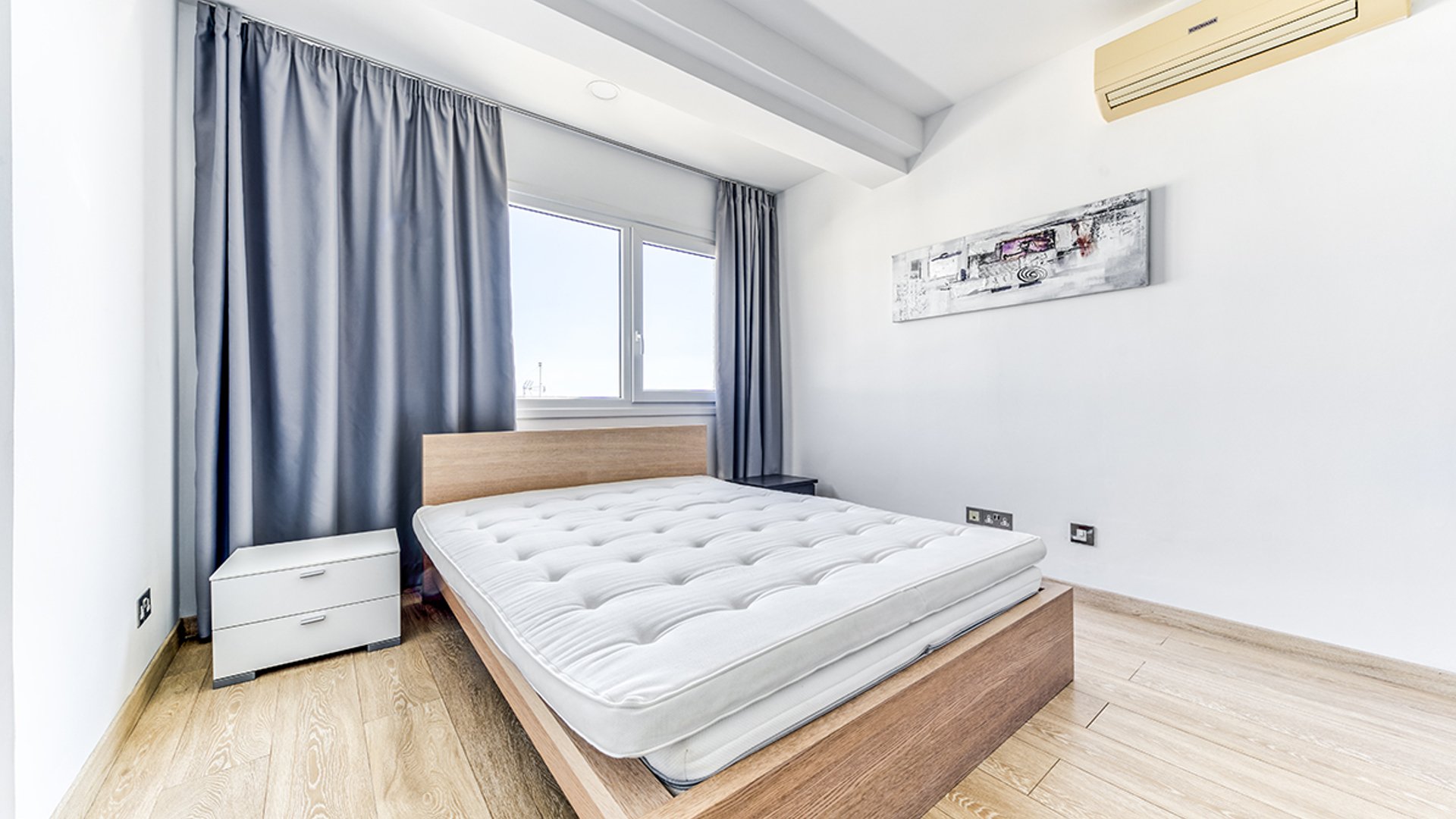 3 bedrooms Apartment in Limassol, Cyprus No. 28125