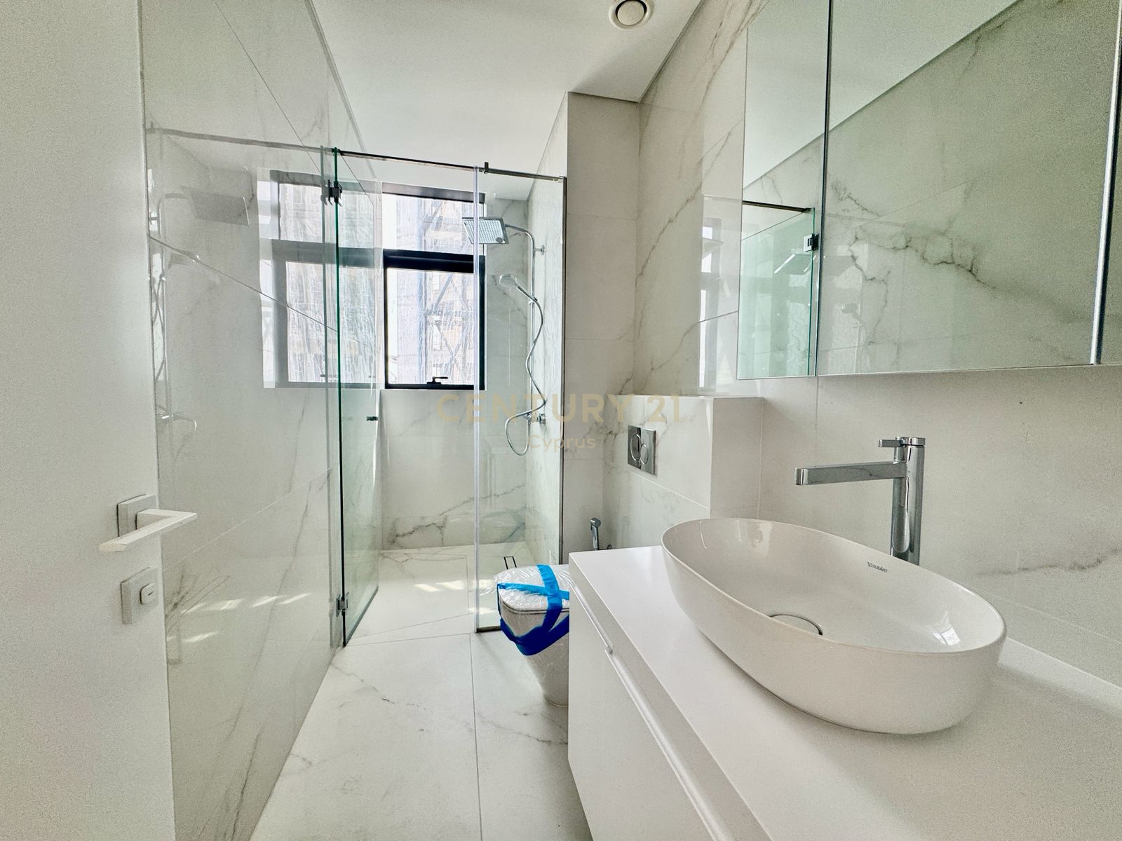 3 bedrooms Apartment in Limassol, Cyprus No. 32712