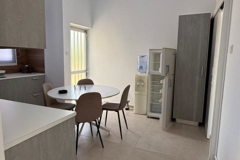 3 bedrooms Townhouse in Strovolos, Nicosia,  No. 40014 6