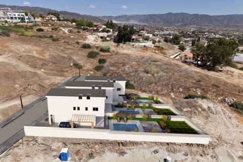 3 bedrooms Villa in Parekklisia, Limassol,  No. 47173 4