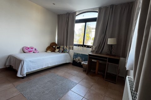 Квартира с 4 спальнями в Агиос Тихонас, Лимасол, № 53912 16