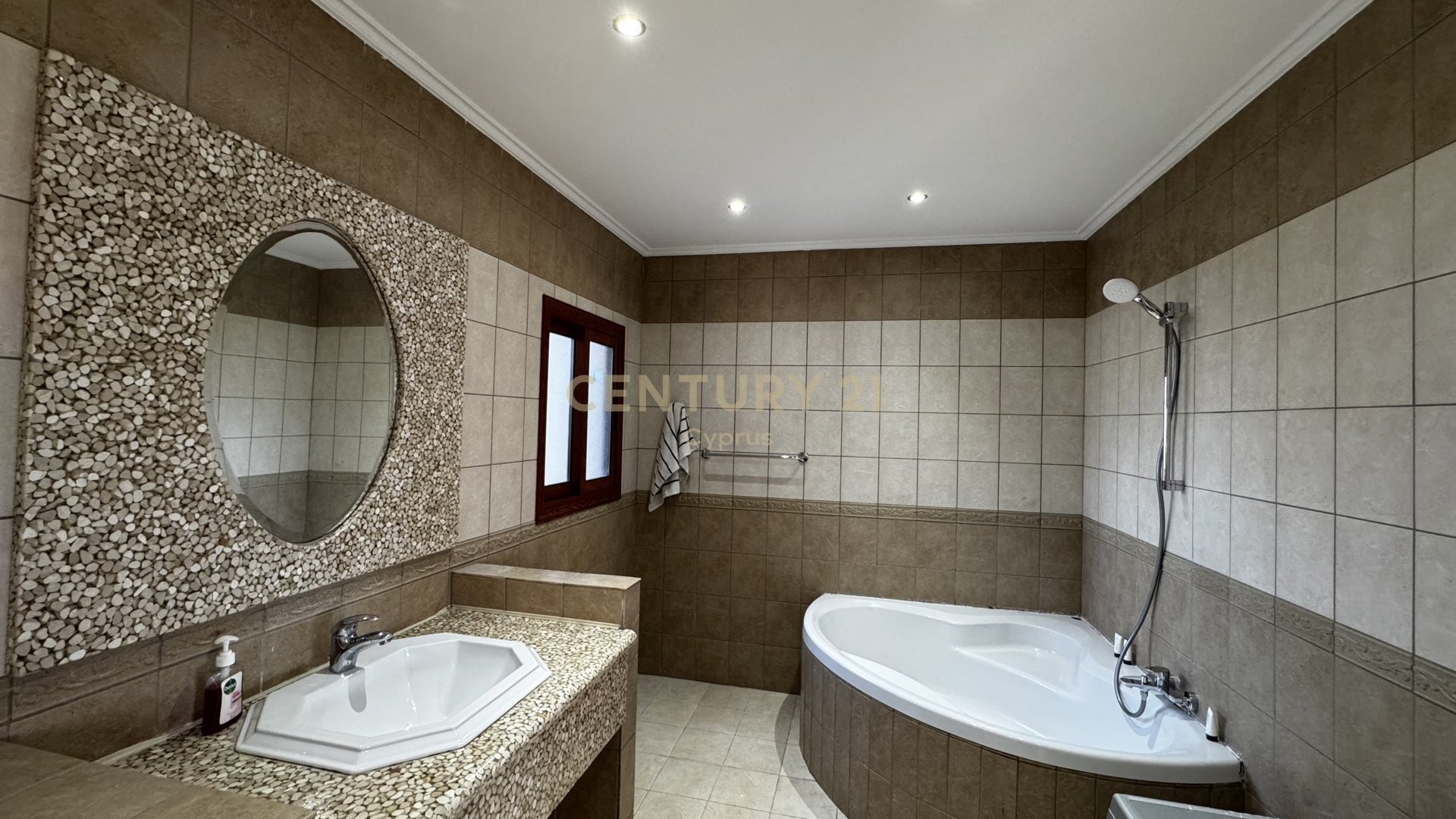 2 dormitorios Apartamento en Germasogeia, Limassol, Chipre No. 53909