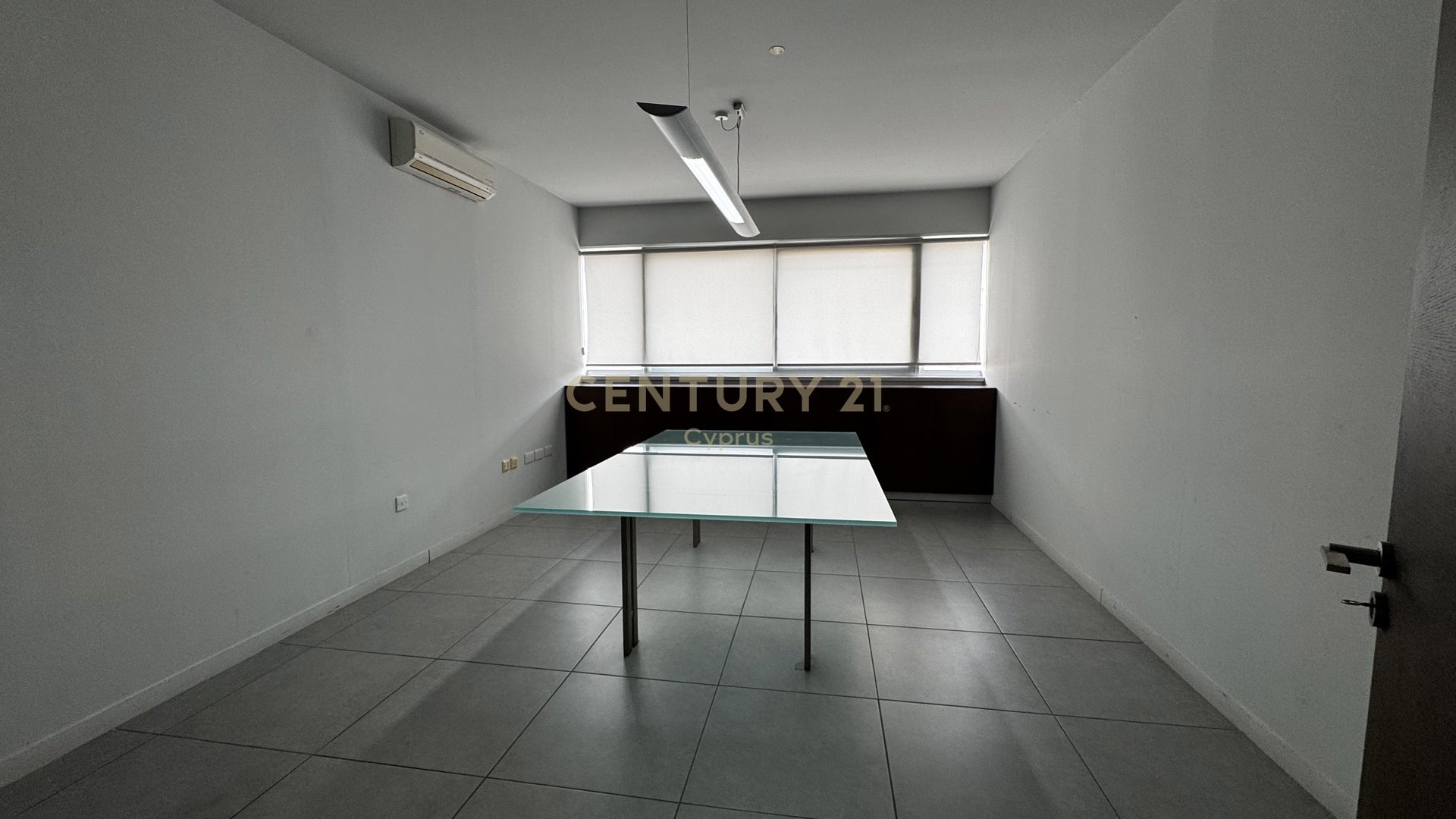 500m2 Office in Agios Ioannis, Limassol, Cyprus No. 53911