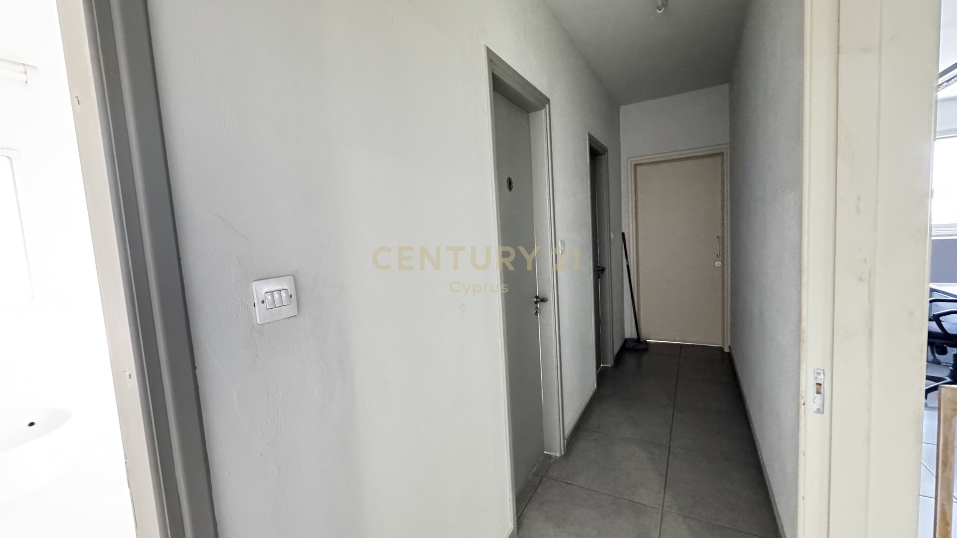 500m2 Office in Agios Ioannis, Limassol, Cyprus No. 53911