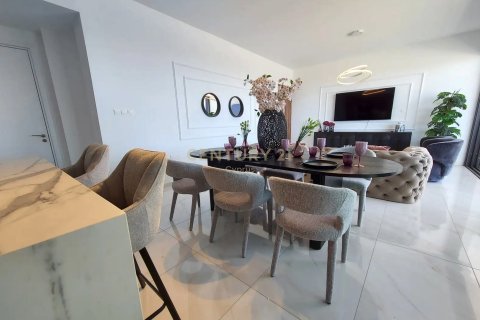 3 bedrooms Penthouse in Mesa Geitonia, Limassol, No. 53913 3