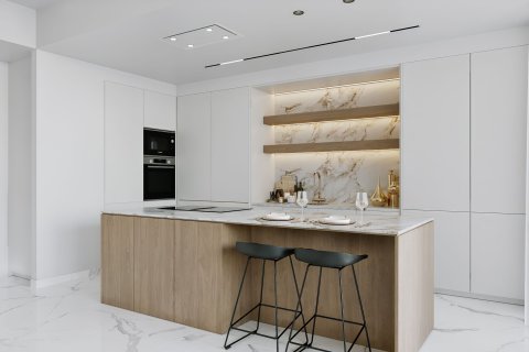 3 bedrooms Penthouse in Limassol,  No. 43448 8