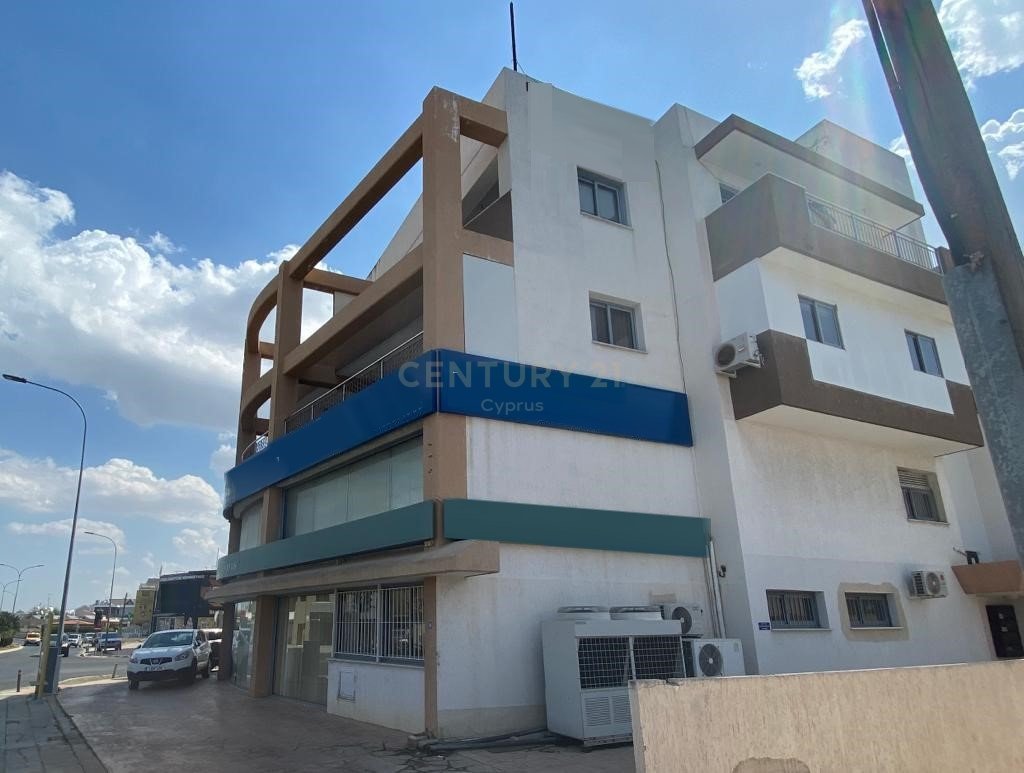 430m2 Office in Lakatamia, Nicosia, Cyprus No. 54060